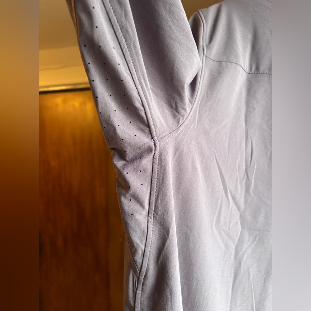 EUC Athleta Urbanite Top 2.0, Button-Down Shirt in Dusk Violet | Women’s Plus 1X - Picture 6 of 16